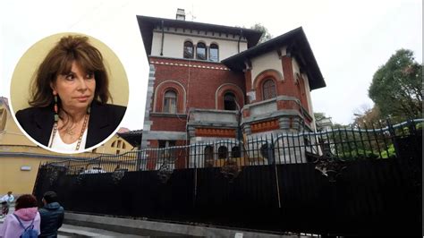 villa lady gucci milano|La mega villa di Patrizia Reggiani in via Andreani a Milano è stata .